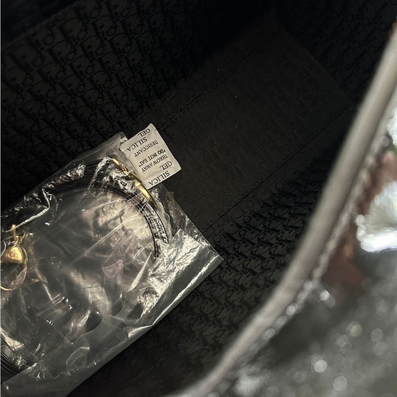 Dior Gold And Black Totes Bags Size:O.S. - Picture 7 of 13